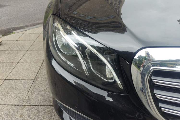 Used Mercedes-Benz E-Class 2018 E 200 L Right Front Headlight