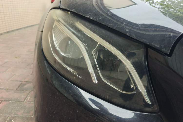 Used Mercedes-Benz E-Class 2018 Restyled E 300 L Sporty and Stylish Edition Right Front Headlight