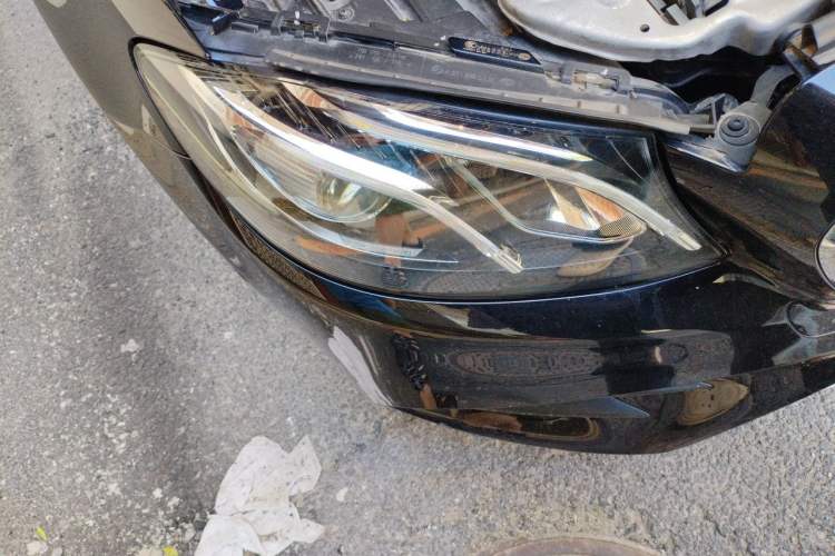 Used Mercedes-Benz E-Class 2018 E 200 L Sport Edition Right Front Headlight