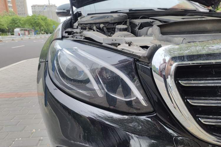 Used Mercedes-Benz E-Class 2018 Facelift E 200 L 4MATIC Right Front Headlight