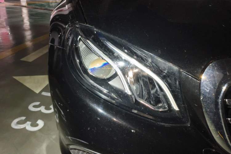 Used Mercedes-Benz E-Class 2018 Facelift E 300 L Luxury Edition Right Front Headlight