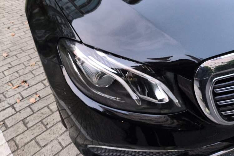 Used Mercedes-Benz E-Class 2018 Facelifted E 300 L Stylish Version Right Front Headlight