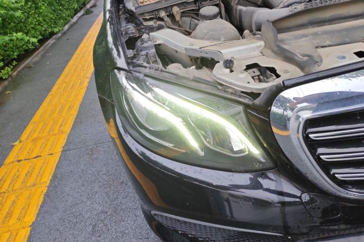 Used Mercedes-Benz E-Class 2018 E 200 L Right Front Headlight