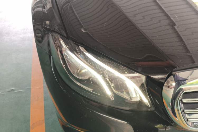Used Mercedes-Benz E-Class 2018 Restyled E 300 L Sport Luxury Edition Right Front Headlight