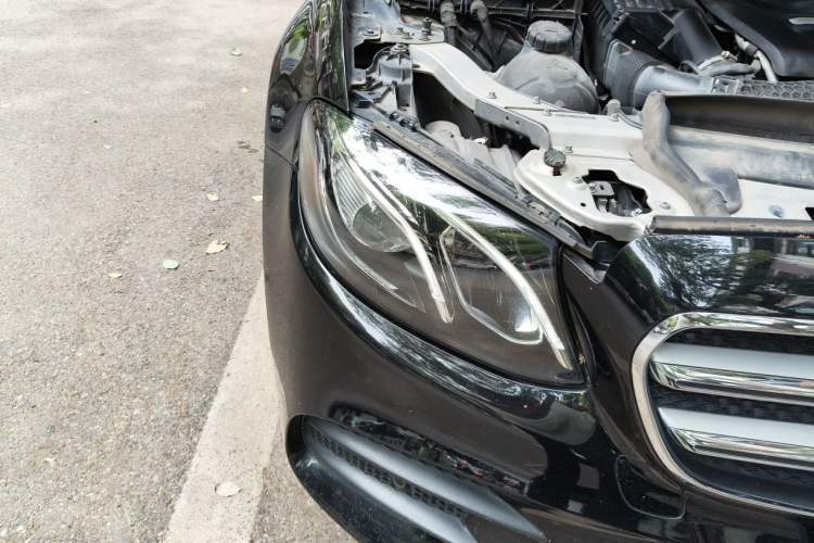 Used Mercedes-Benz E-Class 2018 Restyled E 300 L Sporty and Stylish Edition Right Front Headlight