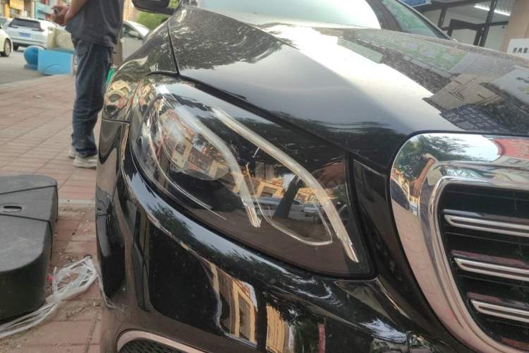 Used Mercedes-Benz E-Class 2018 E 200 L 4MATIC Right Front Headlight