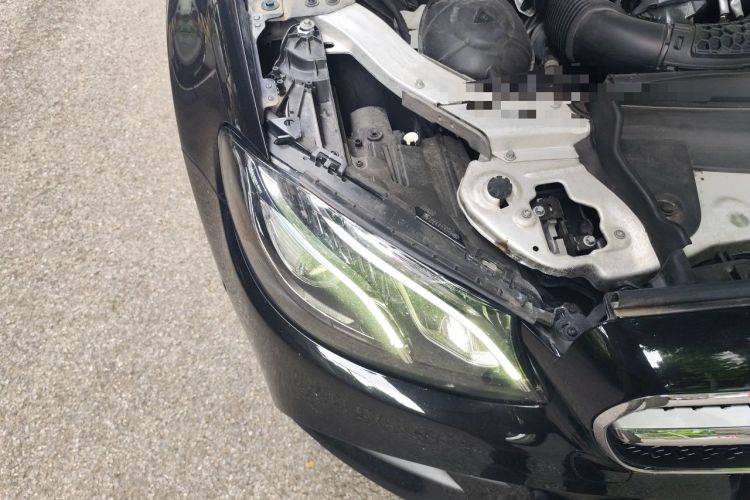 Used Mercedes-Benz E-Class 2018 E 300 L Sport Luxury Edition Right Front Headlight