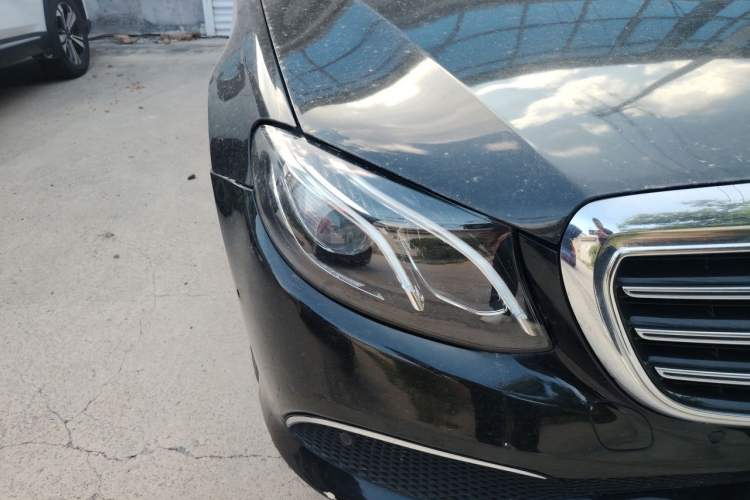 Used Mercedes-Benz E-Class 2018 Facelifted E 300 L Stylish Version Right Front Headlight