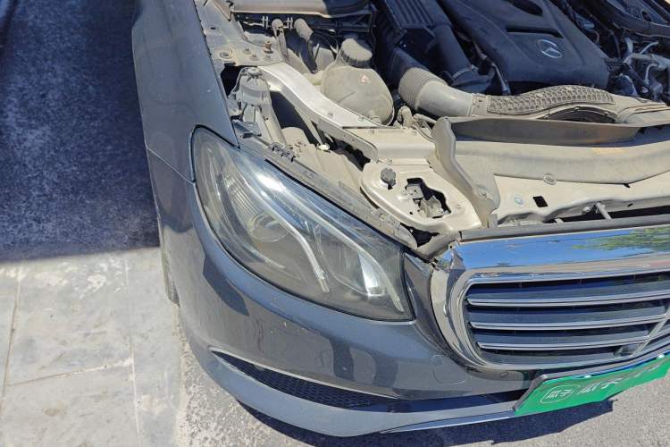 Used Mercedes-Benz E-Class 2018 E 200 L Right Front Headlight