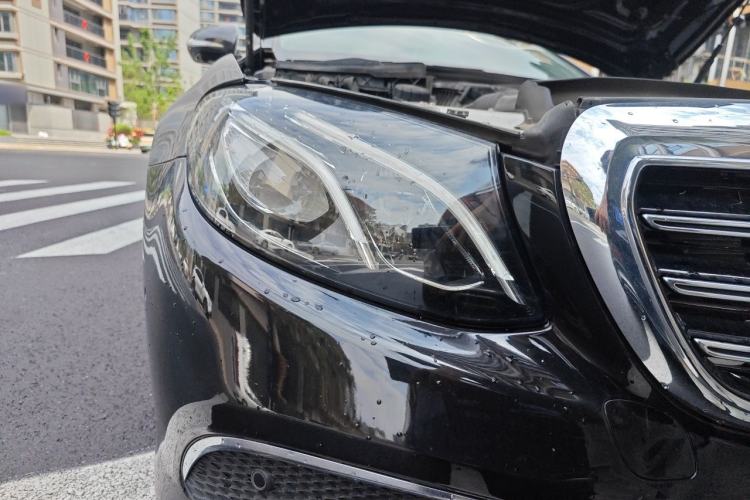 Used Mercedes-Benz E-Class 2018 Facelifted E 300 L Stylish Version Right Front Headlight