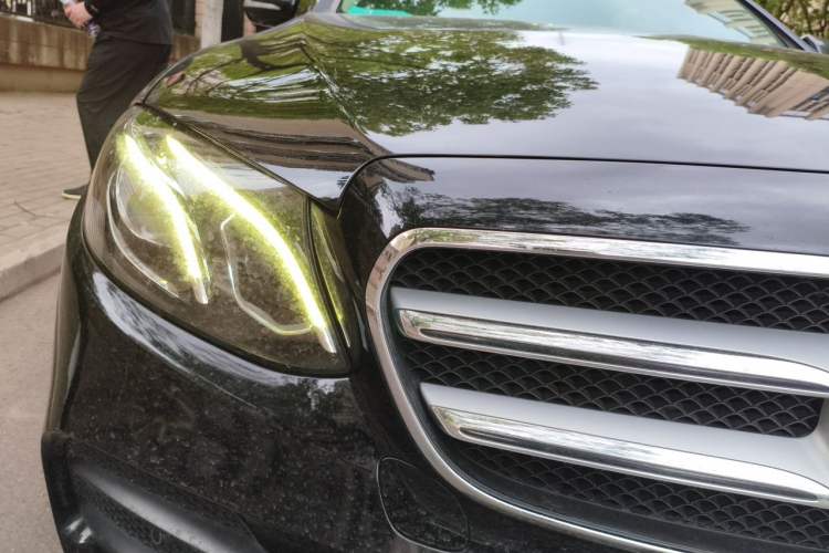 Used Mercedes-Benz E-Class 2018 E 200 L Sport Edition Right Front Headlight