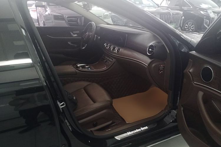 Used Mercedes-Benz E-Class 2018 Facelift E 200 L Right Front Seat