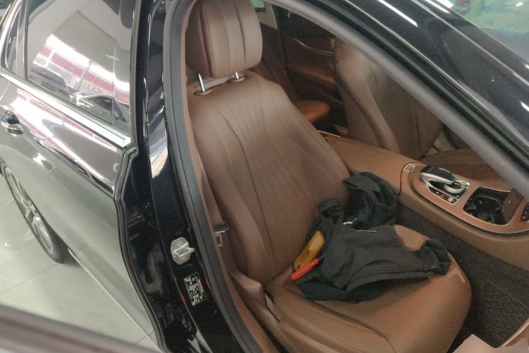 Used Mercedes-Benz E-Class 2018 Facelift E 300 L Luxury Edition Right Front Seat