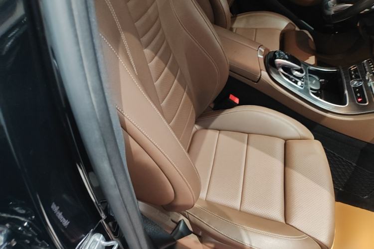 Used Mercedes-Benz E-Class 2018 Facelift E 200 L Sport Edition Right Front Seat