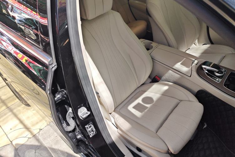 Used Mercedes-Benz E-Class 2018 E 200 L Right Front Seat