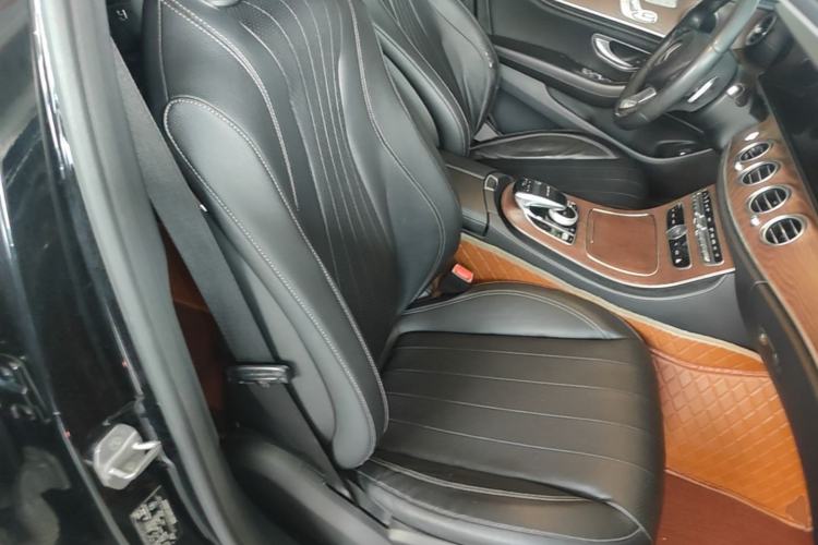 Used Mercedes-Benz E-Class 2018 Facelifted E 300 L Stylish Version Right Front Seat