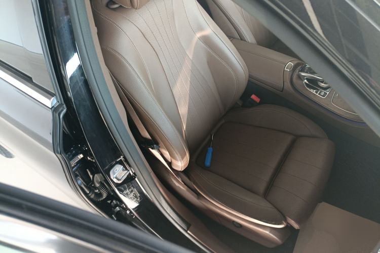 Used Mercedes-Benz E-Class 2018 E 200 L Right Front Seat