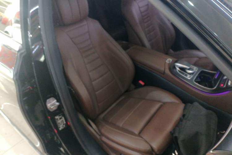 Used Mercedes-Benz E-Class 2018 Facelift E 200 L Sport 4MATIC Right Front Seat