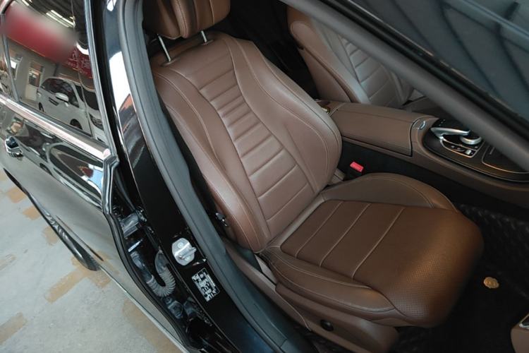 Used Mercedes-Benz E-Class 2018 Restyled E 300 L Sport Luxury Edition Right Front Seat