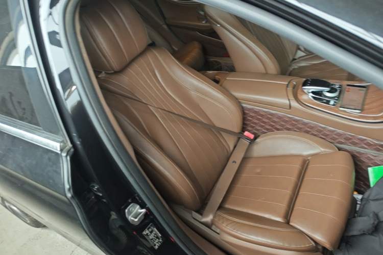 Used Mercedes-Benz E-Class 2018 Facelift E 200 L Right Front Seat