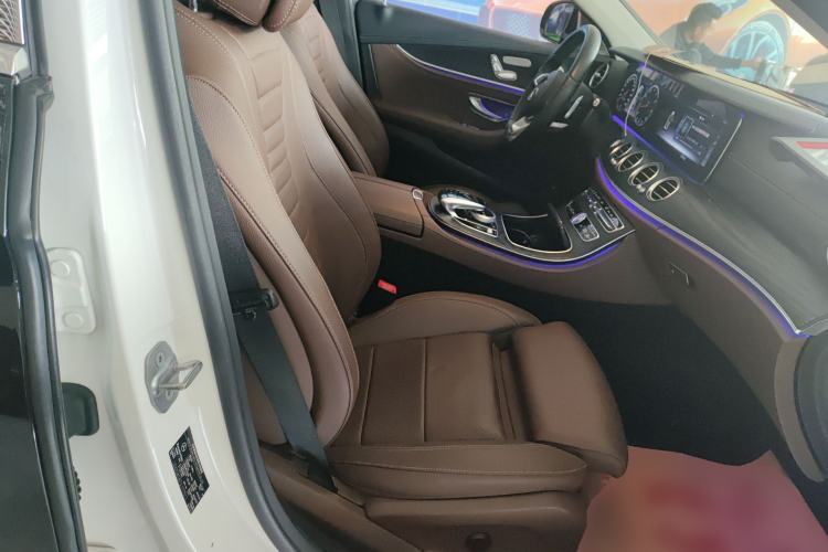Used Mercedes-Benz E-Class 2018 Facelift E 200 L Sport Edition Right Front Seat