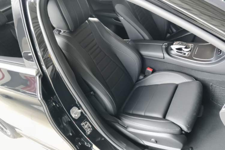 Used Mercedes-Benz E-Class 2018 Facelift E 200 L Sport Edition Right Front Seat