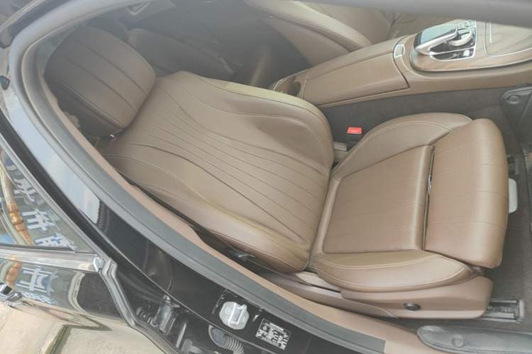 Used Mercedes-Benz E-Class 2018 Facelift E 200 L Right Front Seat