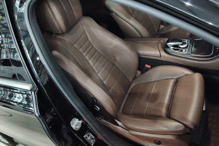 Used Mercedes-Benz E-Class 2018 E 200 L Sport Edition Right Front Seat