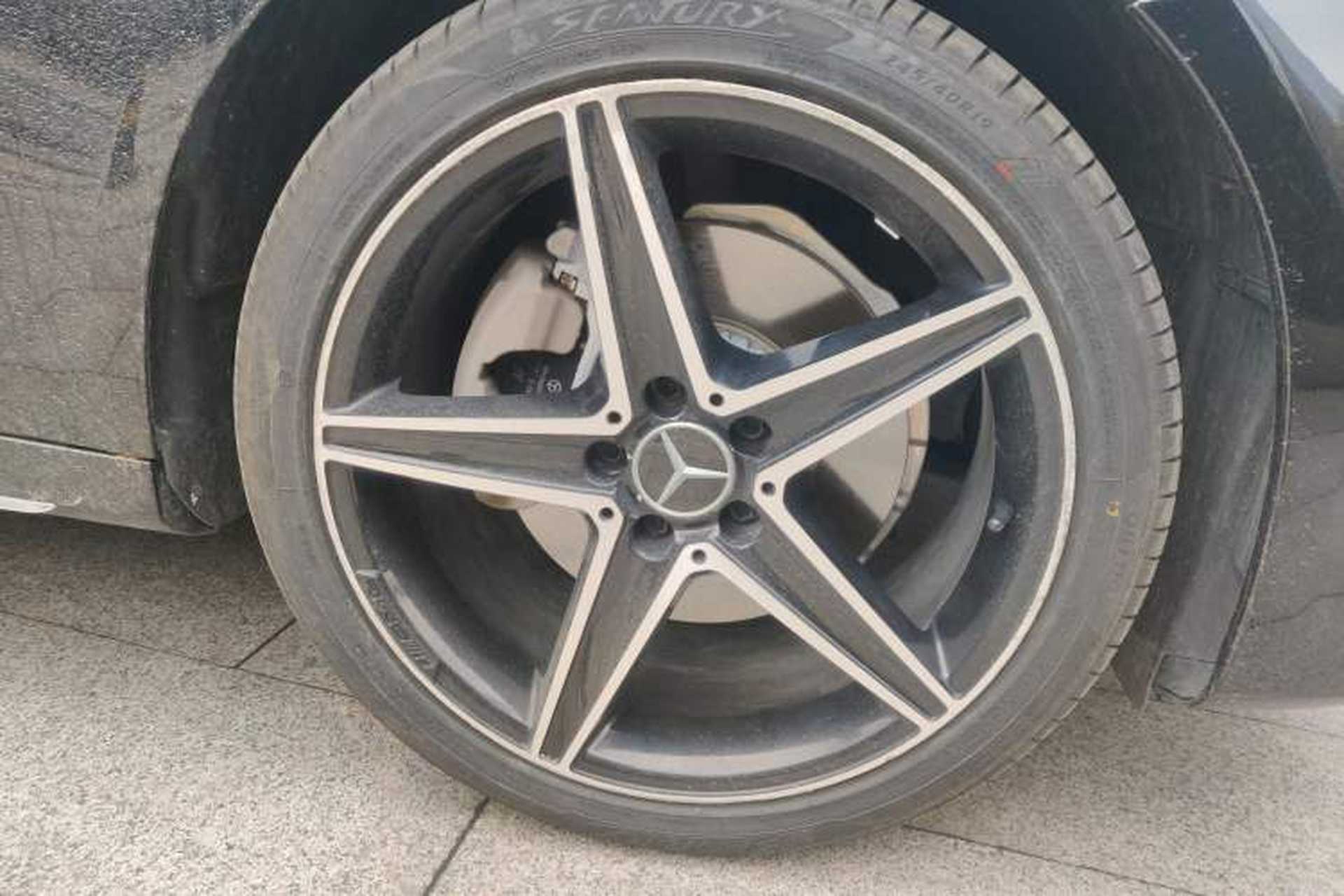Used Mercedes-Benz E-Class 2018 Facelift E 200 L Sport Edition Right Front Wheel Hub