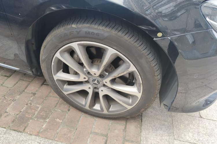 Used Mercedes-Benz E-Class 2018 Facelift E 200 L Right Front Wheel Hub