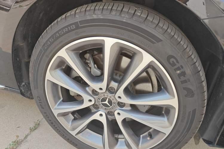 Used Mercedes-Benz E-Class 2018 E 200 L Right Front Wheel Hub