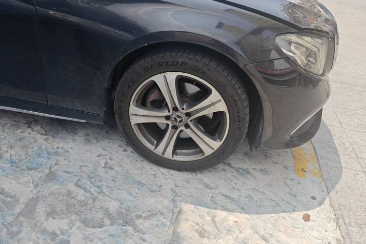 Used Mercedes-Benz E-Class 2018 Facelift E 200 L Sport Edition Right Front Wheel Hub