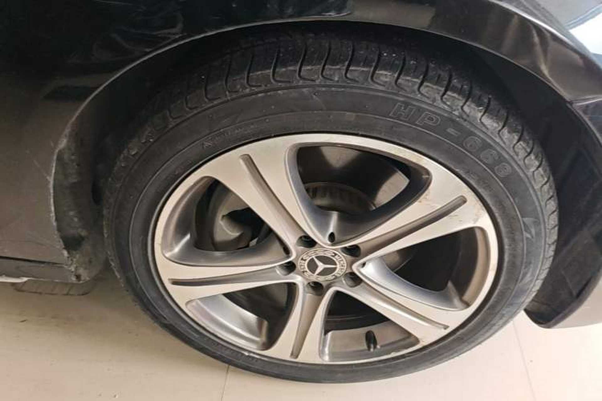 Used Mercedes-Benz E-Class 2018 Facelift E 200 L Sport Edition Right Front Wheel Hub