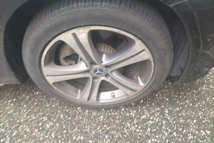 Used Mercedes-Benz E-Class 2018 E 200 L Sport Edition Right Front Wheel Hub