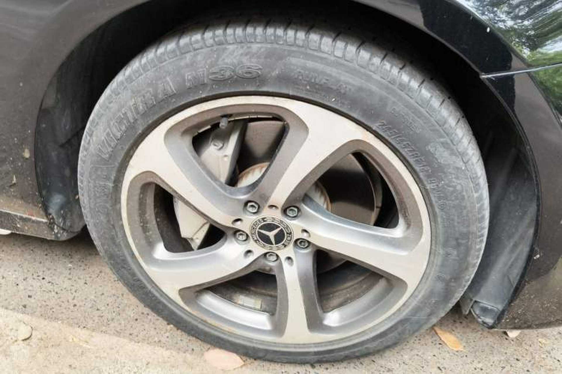Used Mercedes-Benz E-Class 2018 Restyled E 300 L Sporty and Stylish Edition Right Front Wheel Hub