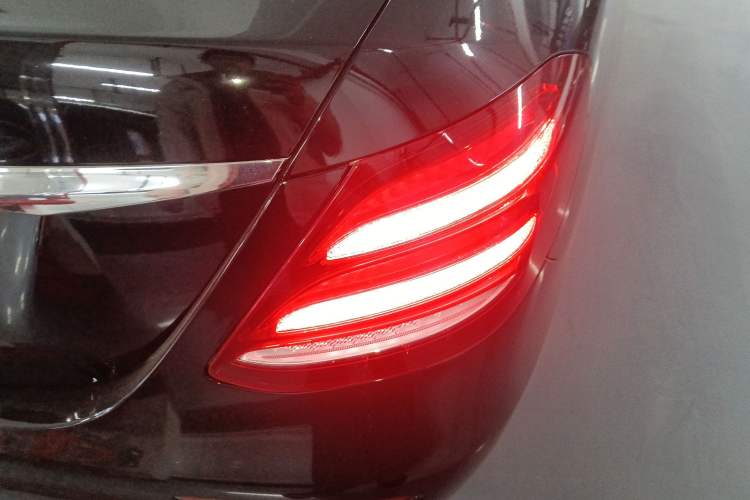 Used Mercedes-Benz E-Class 2018 E 200 L Sport Edition Right Rear Taillight
