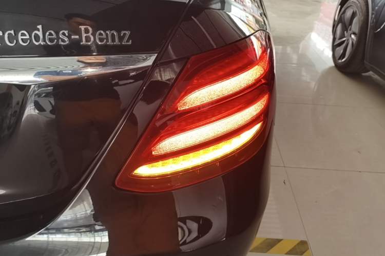 Used Mercedes-Benz E-Class 2018 Facelift E 300 L Luxury Edition Right Rear Taillight