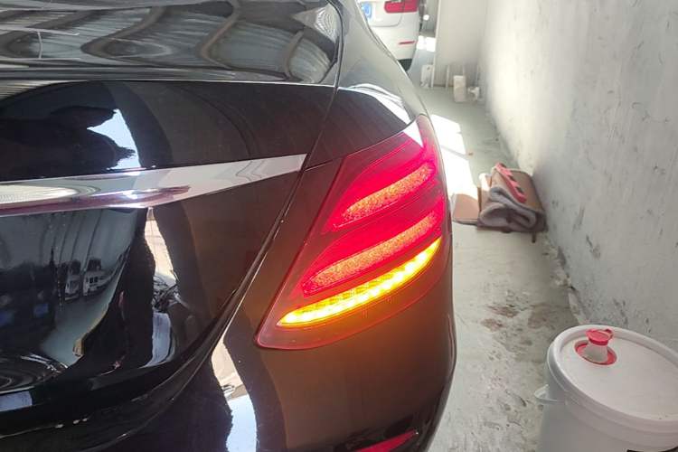 Used Mercedes-Benz E-Class 2018 E 200 L Sport Edition Right Rear Taillight