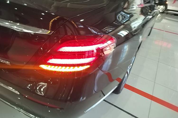 Used Mercedes-Benz E-Class 2018 Facelift E 200 L 4MATIC Right Rear Taillight