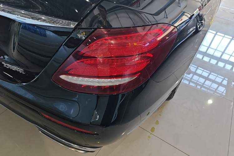 Used Mercedes-Benz E-Class 2018 Facelift E 300 L Luxury Edition Right Rear Taillight