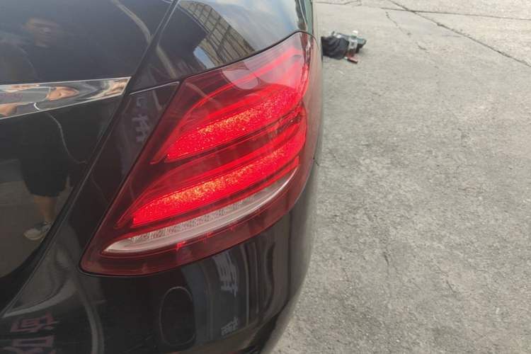 Used Mercedes-Benz E-Class 2018 Facelift E 200 L Right Rear Taillight