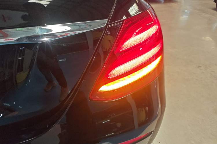 Used Mercedes-Benz E-Class 2018 Facelift E 200 L Right Rear Taillight