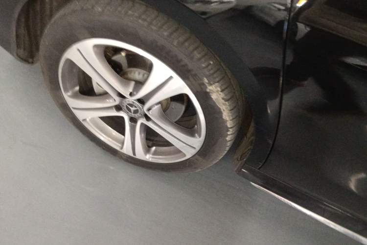 Used Mercedes-Benz E-Class 2018 E 200 L Sport Edition Right Rear Wheel Hub
