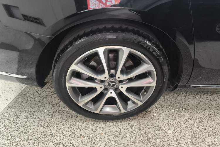 Used Mercedes-Benz E-Class 2018 Facelift E 200 L Right Rear Wheel Hub