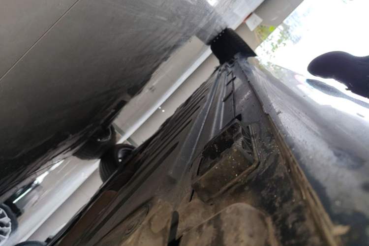 Used Mercedes-Benz E-Class 2018 E 200 L Right Side Sill