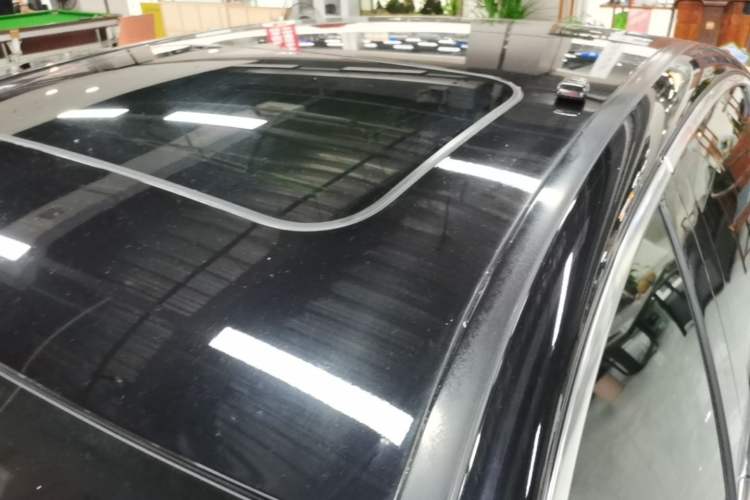 Used Mercedes-Benz E-Class 2018 Facelift E 200 L Roof