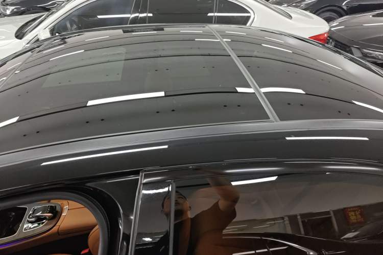 Used Mercedes-Benz E-Class 2018 E 200 Sport 4MATIC Roof