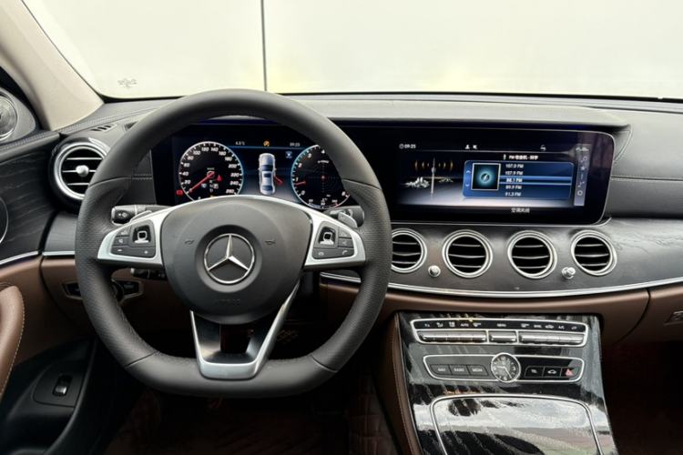 Used Mercedes-Benz E-Class 2018 Facelift E 200 L Sport 4MATIC Steering Wheel