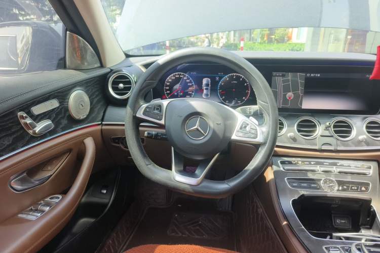 Used Mercedes-Benz E-Class 2018 E 200 L Sport Edition Steering Wheel