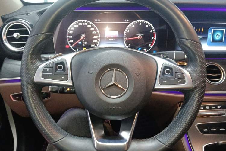 Used Mercedes-Benz E-Class 2018 E 200 L Sport Edition Steering Wheel